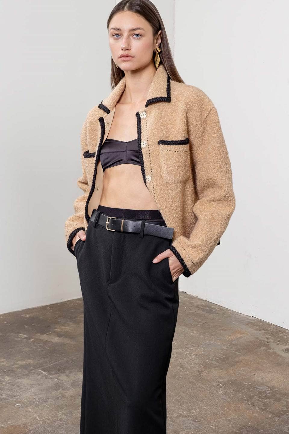 FAUX SHERPA CONTRAST EDGE JACKET: BEIGE